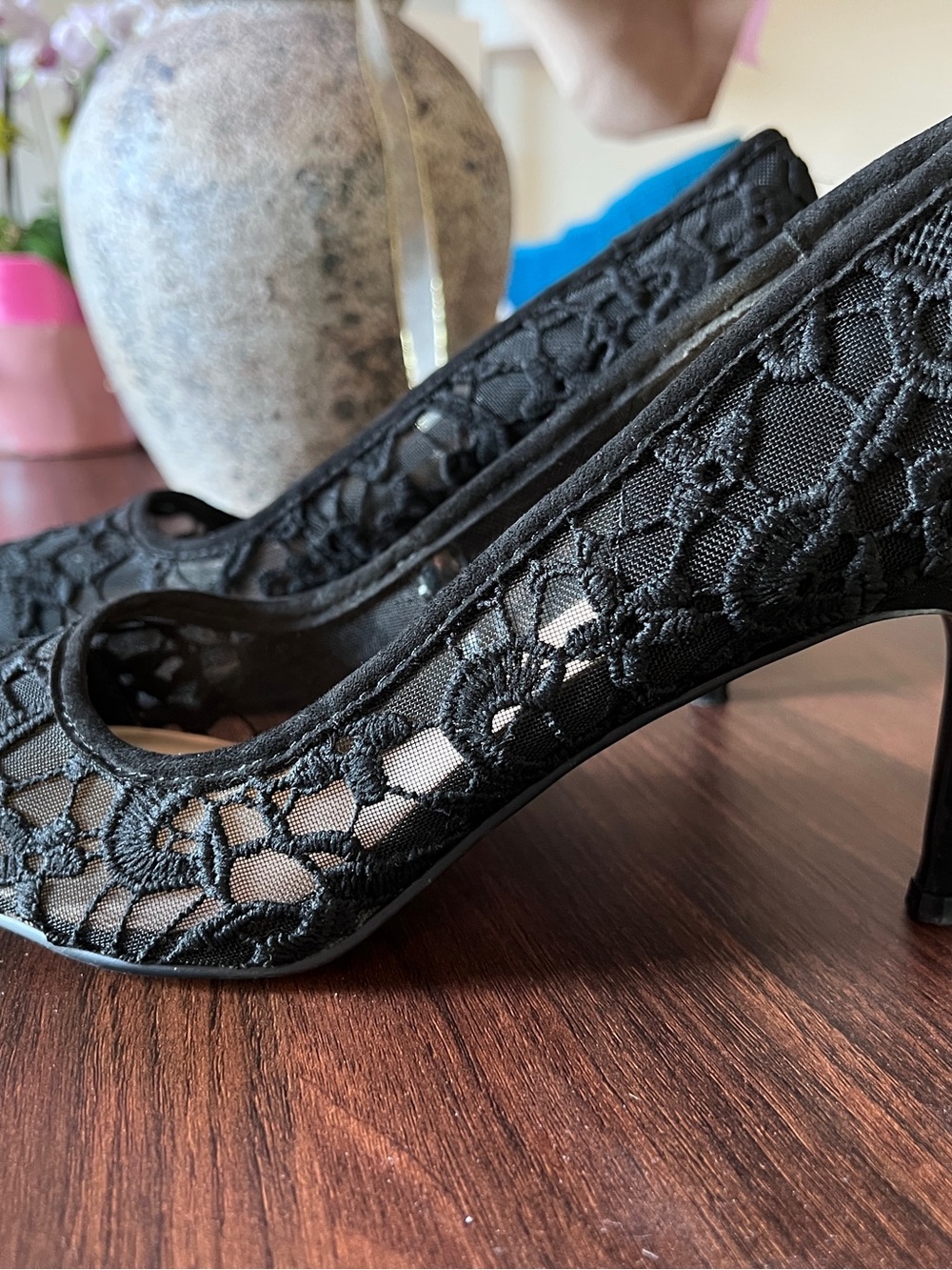 Nine West Black Floral Lace Pointed Pumps - Picture 3 of 6